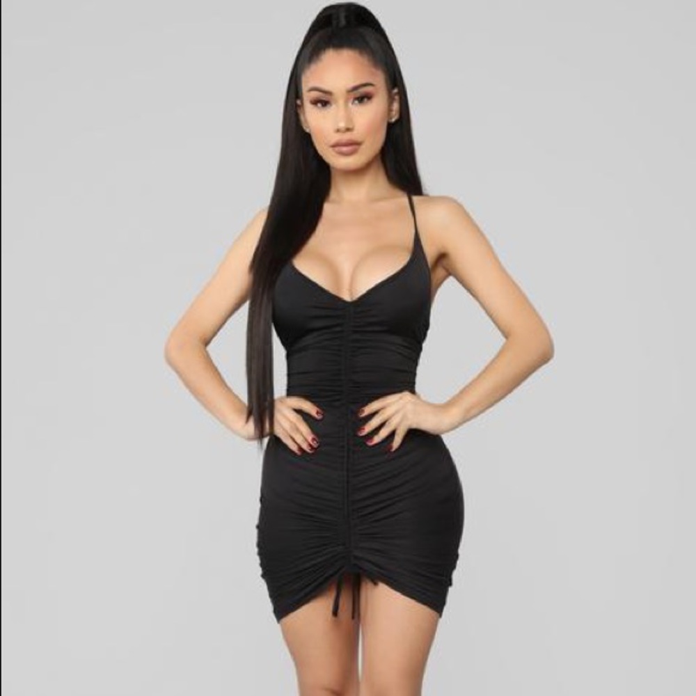 Fashion nova - Shanghai ruched black dress
